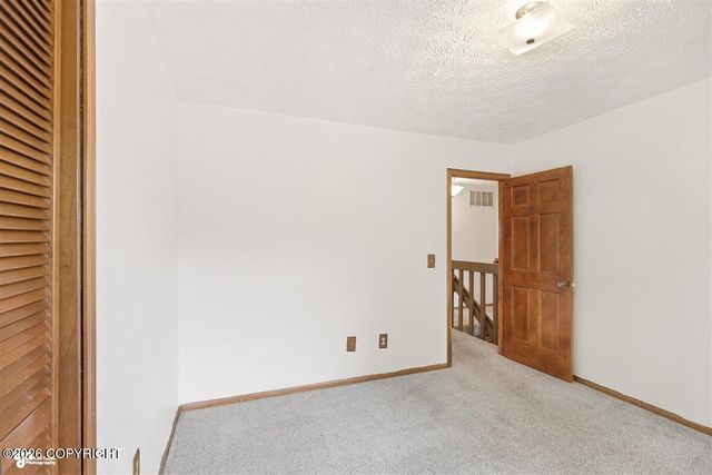 17502 laoana Court, Eagle River, AK 99577