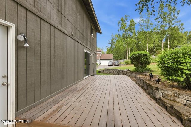 17502 laoana Court, Eagle River, AK 99577