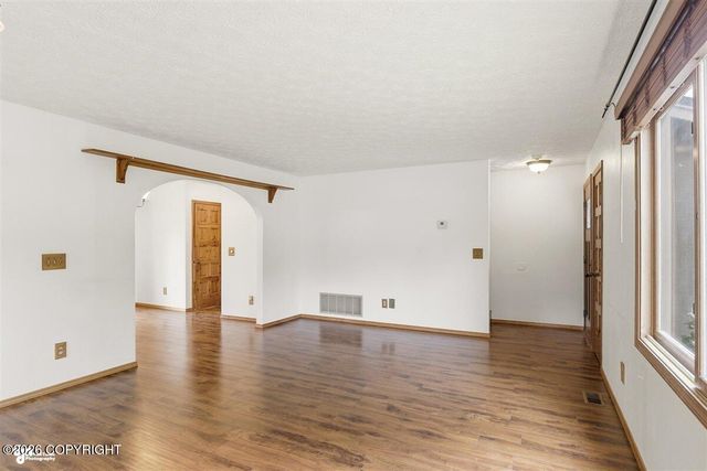 17502 laoana Court, Eagle River, AK 99577
