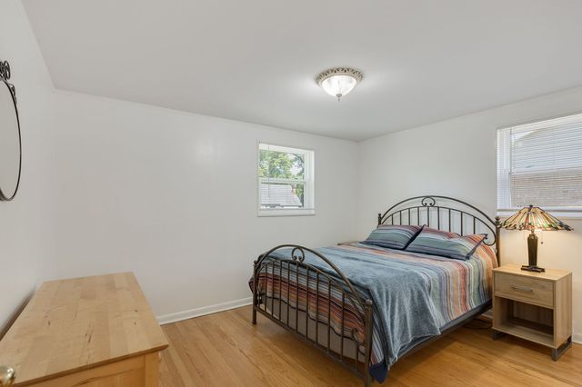 47 Hackberry Lane, Glenview, IL 60025