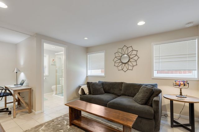 47 Hackberry Lane, Glenview, IL 60025
