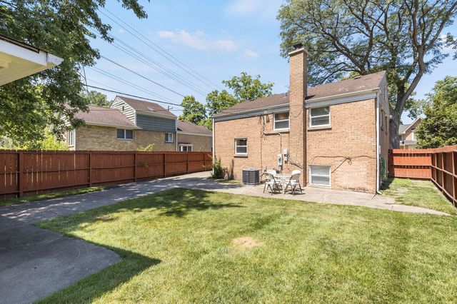 47 Hackberry Lane, Glenview, IL 60025