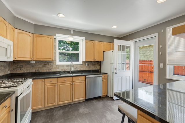 47 Hackberry Lane, Glenview, IL 60025
