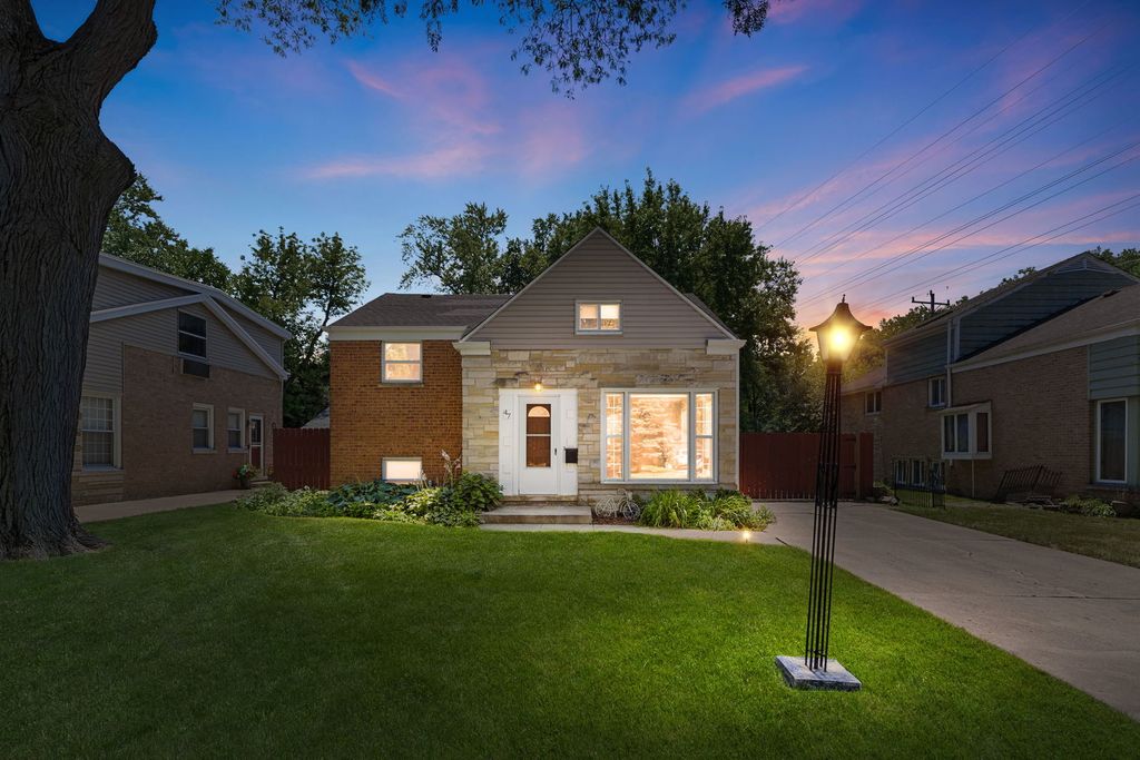 47 Hackberry Lane, Glenview, IL 60025