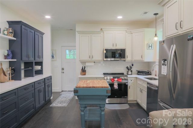 611 Twinbrook Lane, Maggie Valley, NC 28751