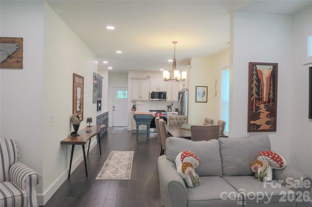 611 Twinbrook Lane, Maggie Valley, NC 28751