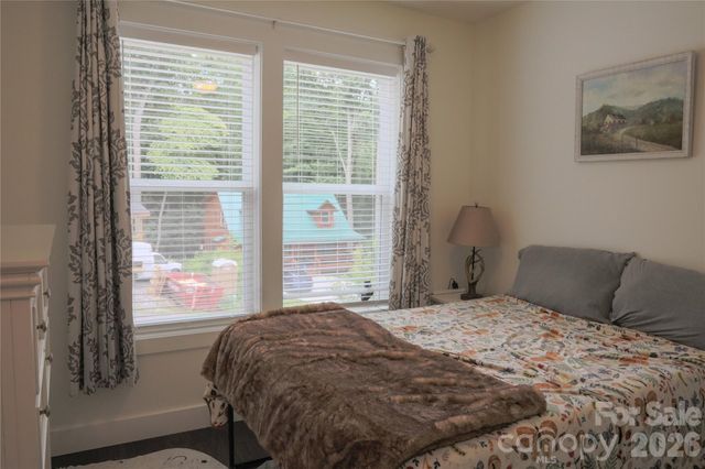 611 Twinbrook Lane, Maggie Valley, NC 28751