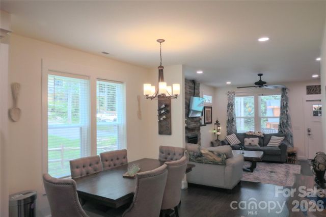 611 Twinbrook Lane, Maggie Valley, NC 28751