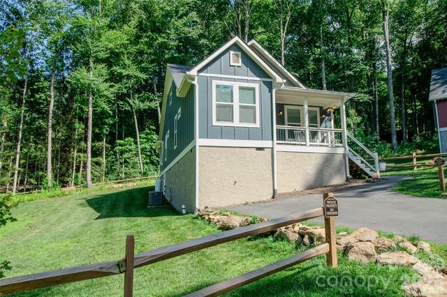 611 Twinbrook Lane, Maggie Valley, NC 28751