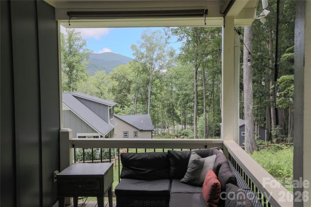 611 Twinbrook Lane, Maggie Valley, NC 28751