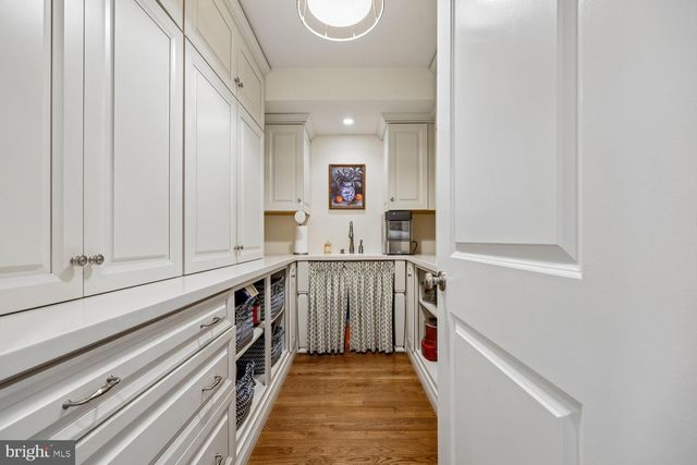 13580 STONEBARN LN, North Potomac, MD 20878