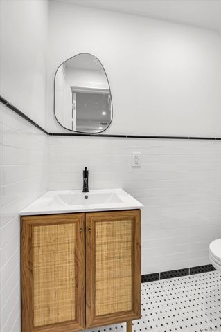 257 E 28th Street, Brooklyn, NY 11226