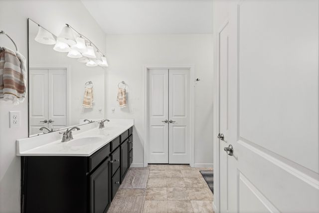 948 Fairdale Ct, Nashville, TN 37221