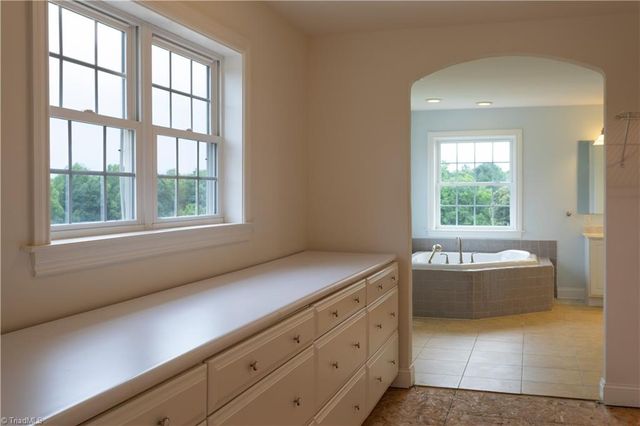 1221 Lingle Farm Road, Lexington, NC 27295
