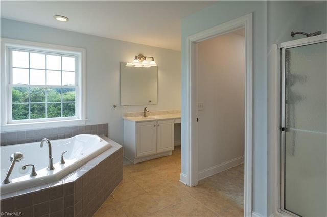 1221 Lingle Farm Road, Lexington, NC 27295