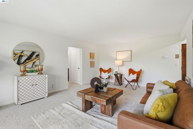 1810 Central Avenue 310, Alameda, CA 94501