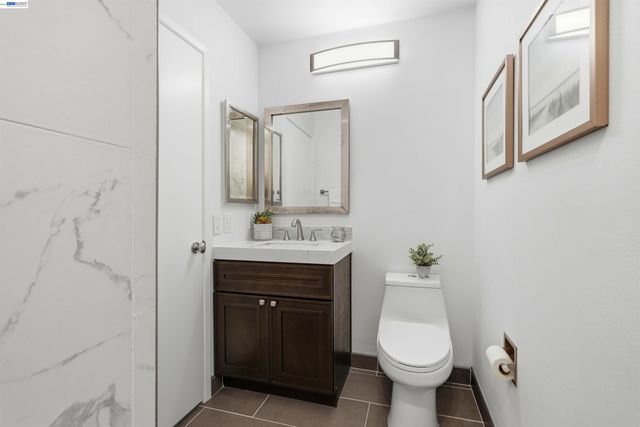 1810 Central Avenue 310, Alameda, CA 94501