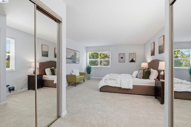 1810 Central Avenue 310, Alameda, CA 94501