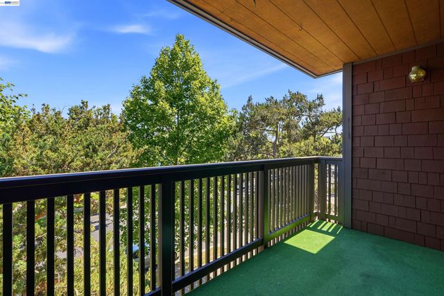 1810 Central Avenue 310, Alameda, CA 94501