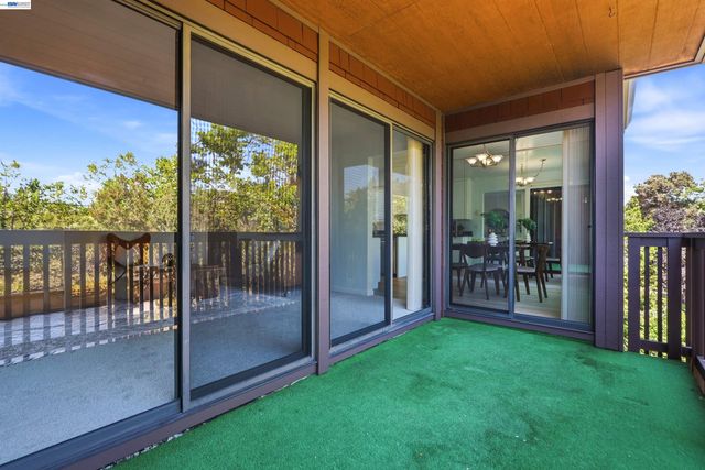 1810 Central Avenue 310, Alameda, CA 94501