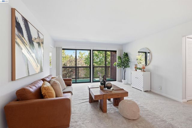 1810 Central Avenue 310, Alameda, CA 94501