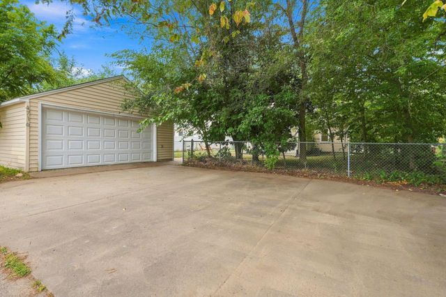 4716 Washburn Avenue N, Minneapolis, MN 55430