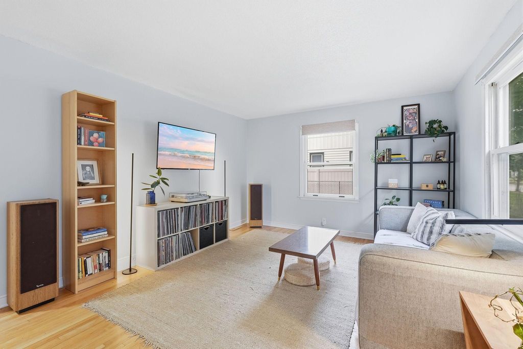4716 Washburn Avenue N, Minneapolis, MN 55430 — photo 5