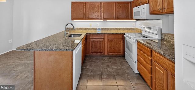 9814 RAINLEAF CT, Columbia, MD 21046