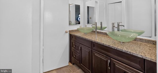9814 RAINLEAF CT, Columbia, MD 21046