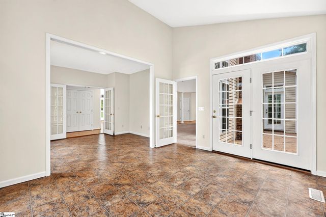 7 Noble Oaks Lane, Simpsonville, SC 29681