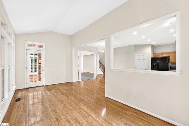7 Noble Oaks Lane, Simpsonville, SC 29681