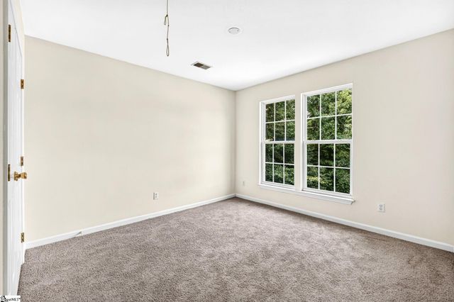 7 Noble Oaks Lane, Simpsonville, SC 29681