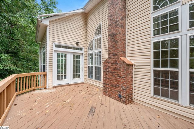7 Noble Oaks Lane, Simpsonville, SC 29681