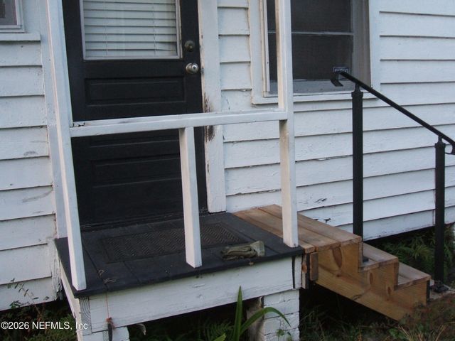 2325 BETHUNE Avenue, Jacksonville, FL 32207