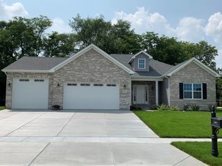 25905 W Winding Hollow Drive, Channahon, IL 60410