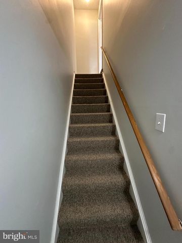 104 PERIDOT PL, Stephens City, VA 22655