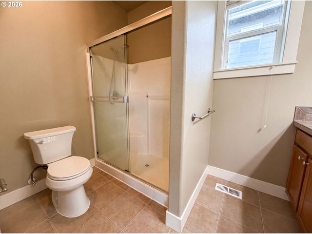39570 WALL St, Sandy, OR 97055