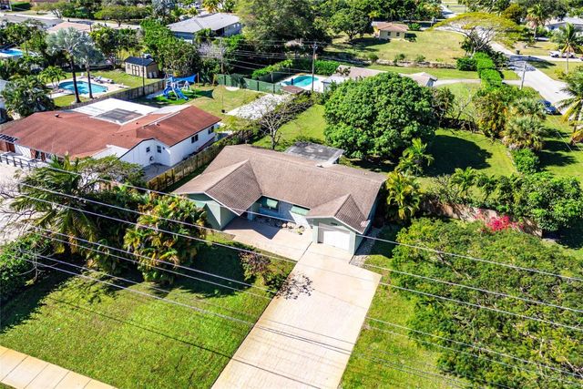 4499 NW 2nd Avenue, Boca Raton, FL 33431