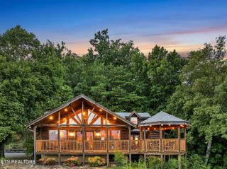 1928 Timber Ridge Way, Sevierville, TN 37876