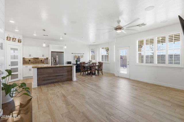 12516 BREEDER CUP Way, El Paso, TX 79928