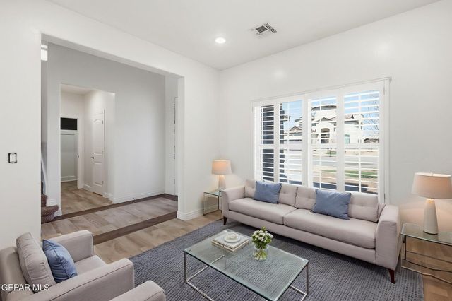 12516 BREEDER CUP Way, El Paso, TX 79928