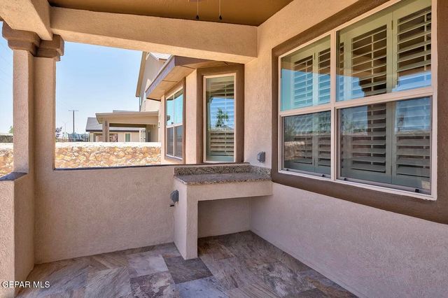 12516 BREEDER CUP Way, El Paso, TX 79928