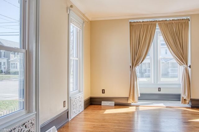 303 W Williams Street, Owosso, MI 48867