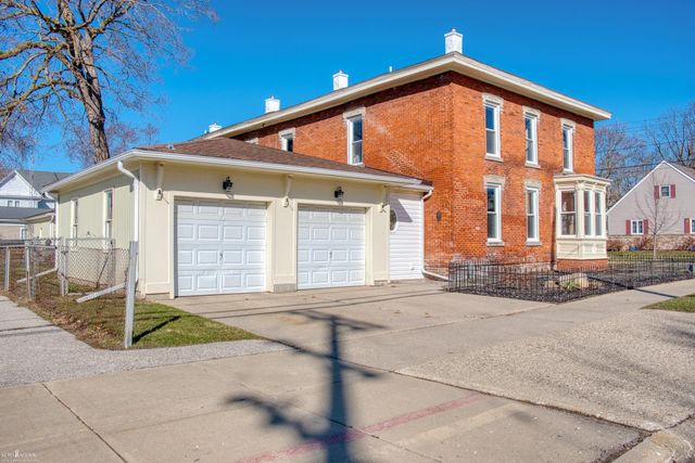 303 W Williams Street, Owosso, MI 48867