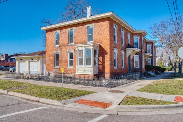 303 W Williams Street, Owosso, MI 48867