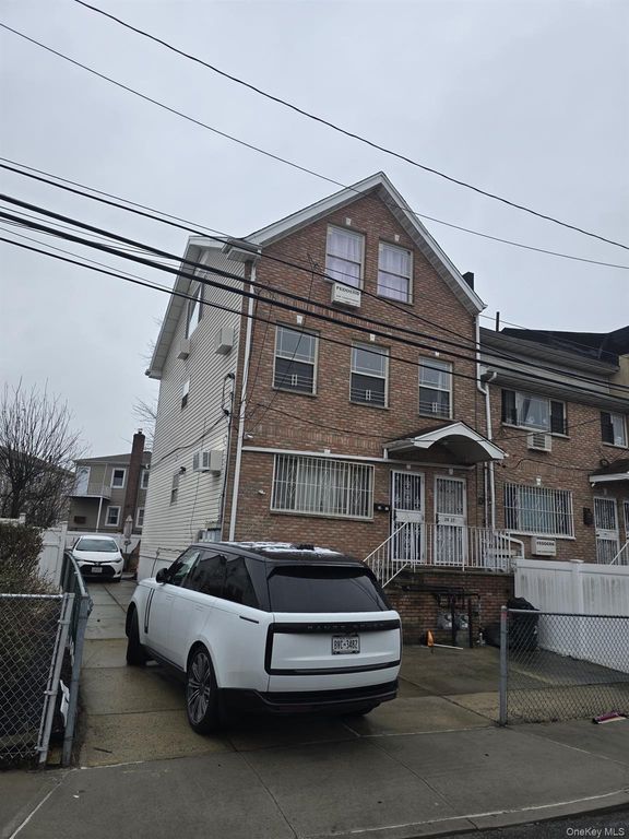 2417 DEERFIELD, Far Rockaway, NY 11691