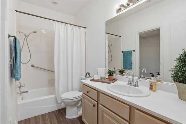 1909 NW 161st Street, Edmond, OK 73013