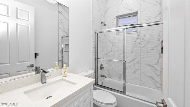 569 Desoto BLVD S, Naples, FL 34117