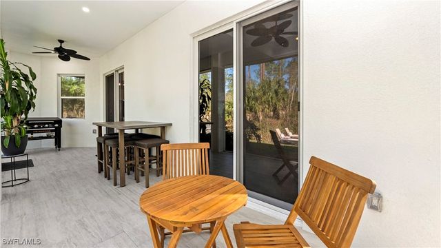 569 Desoto BLVD S, Naples, FL 34117