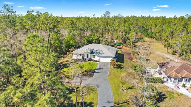 569 Desoto BLVD S, Naples, FL 34117